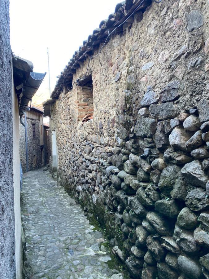 Apartamentos Rurales Calleabajo - 3 Estrellas Hervás Eksteriør billede